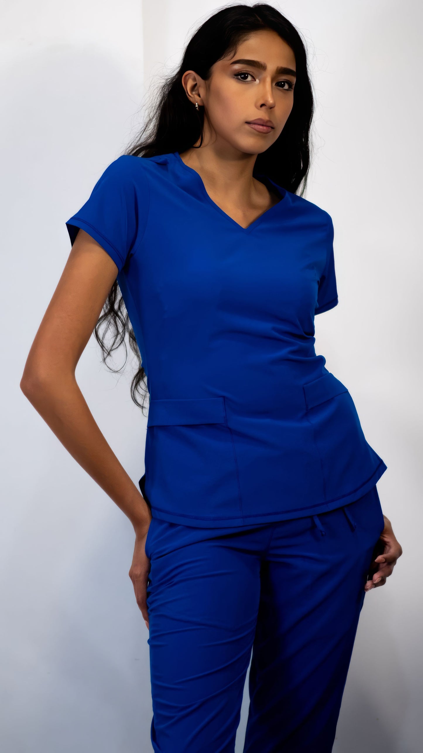 Filipina Quirúrgica Azul Rey Mujer F.W, Scrubs 600 (Uniformes Medicos)