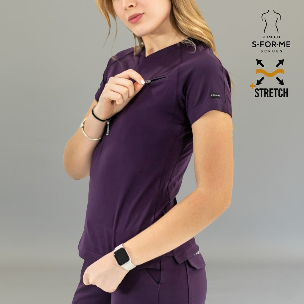 Filipina quirúrgica mujer 905 uva Super Stretch, vista de tres cuartos del torso y manga corta.