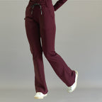 Pantalón quirúrgico 915 mujer color vino — scrubs acampanados Super Stretch