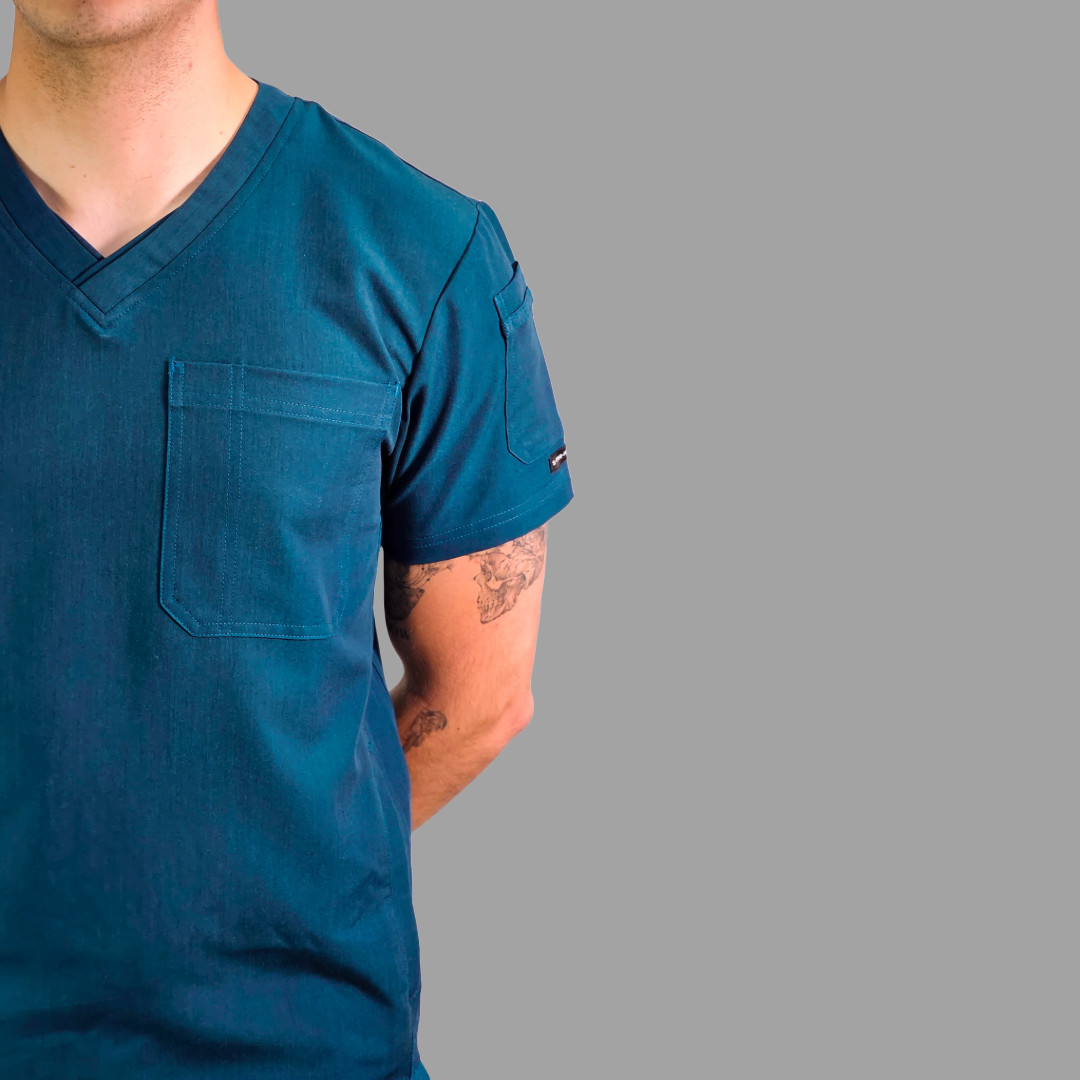 Conjunto Quirúrgico Antifluido Hombre – Estilo 300 Azul Caribe