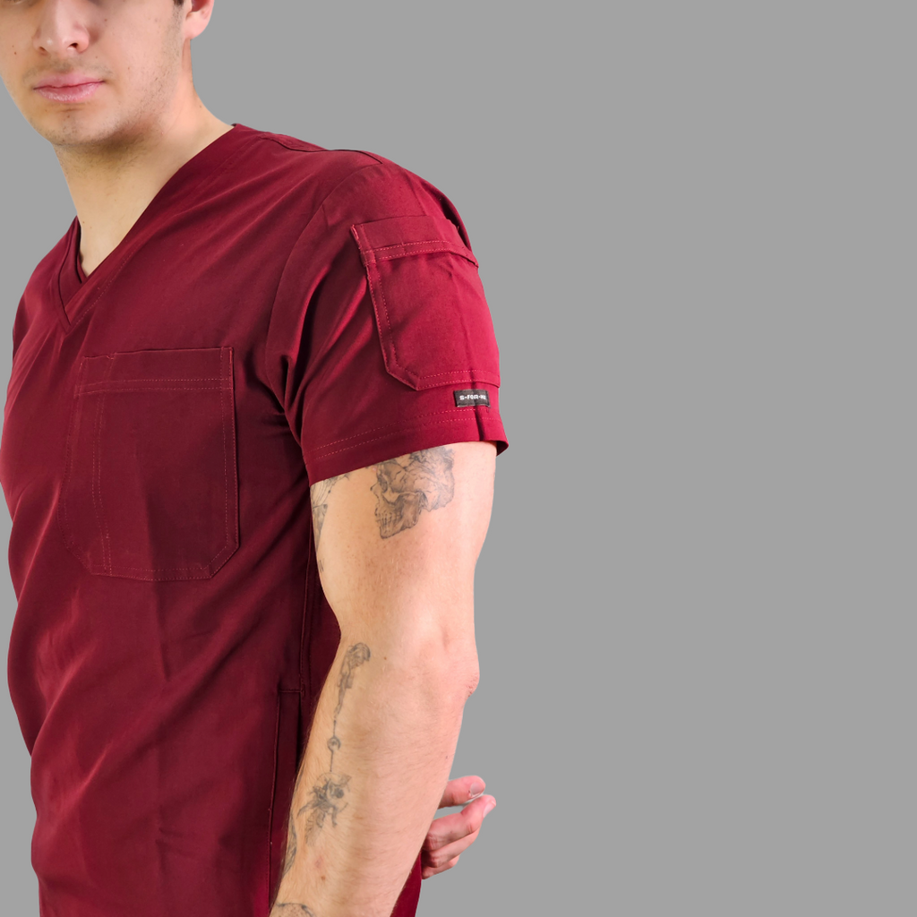 Conjunto Quirúrgico Antifluido Hombre – Estilo 300 Vino