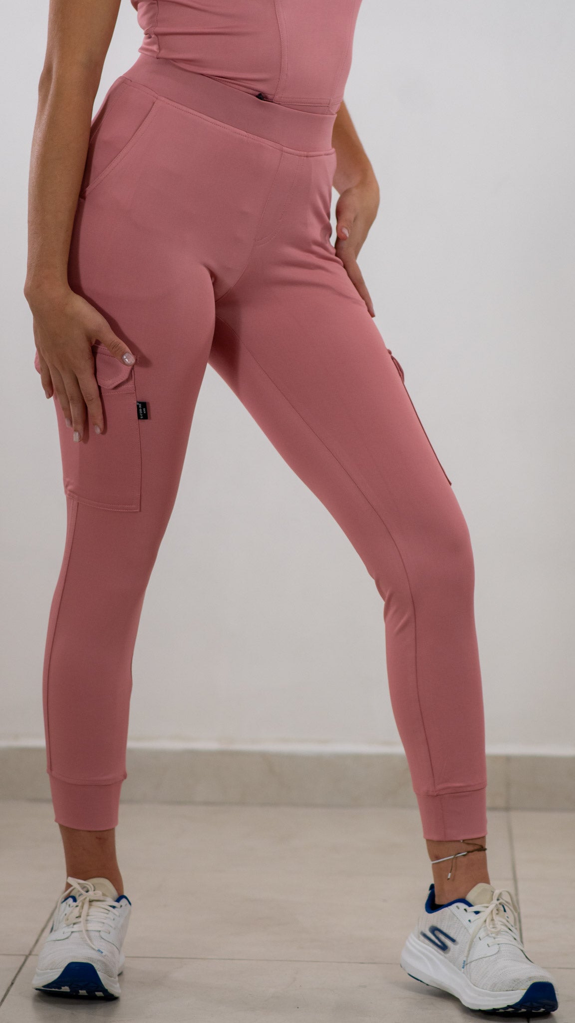 Jogger Quirurgico 901 Azul Marino Mujer Super Stretch – Sandel Medica