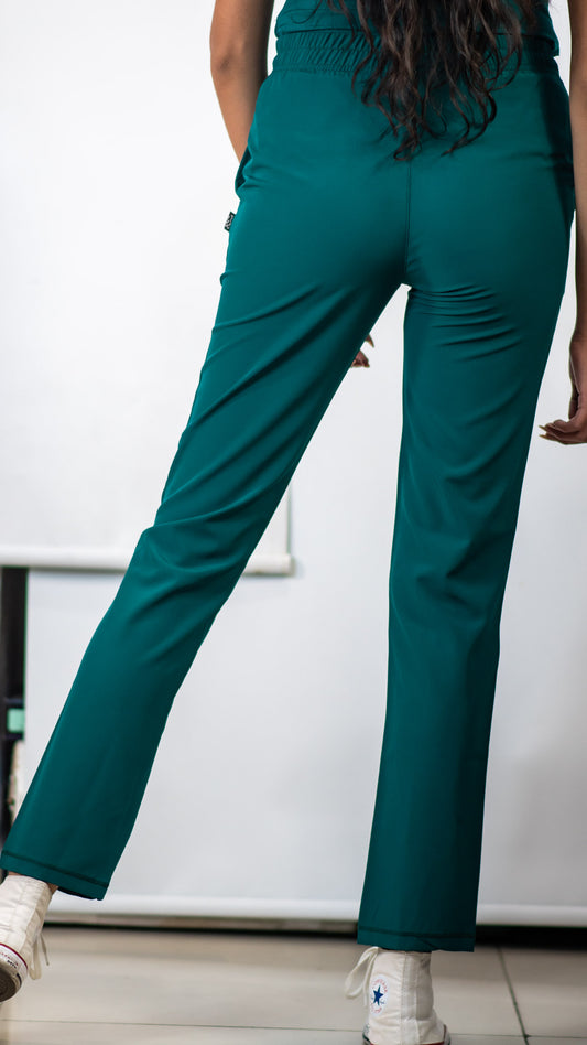 Pantalón Quirúrgico 2 Bolsas Estilo 600 Verde Botella Mujer F.W
