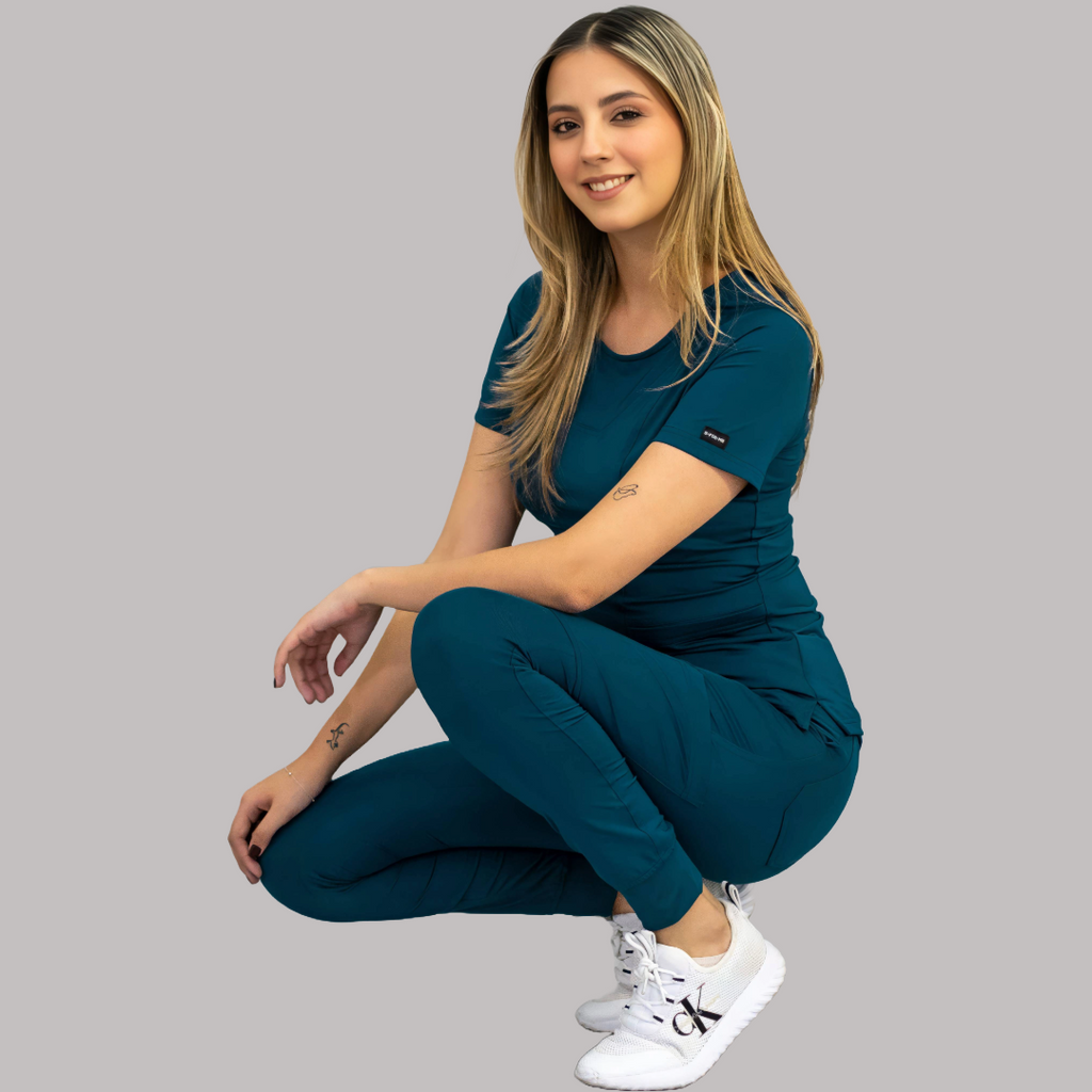 Conjunto Quirúrgico Mujer – Estilo 901 Azul Corsair | Super Stretch