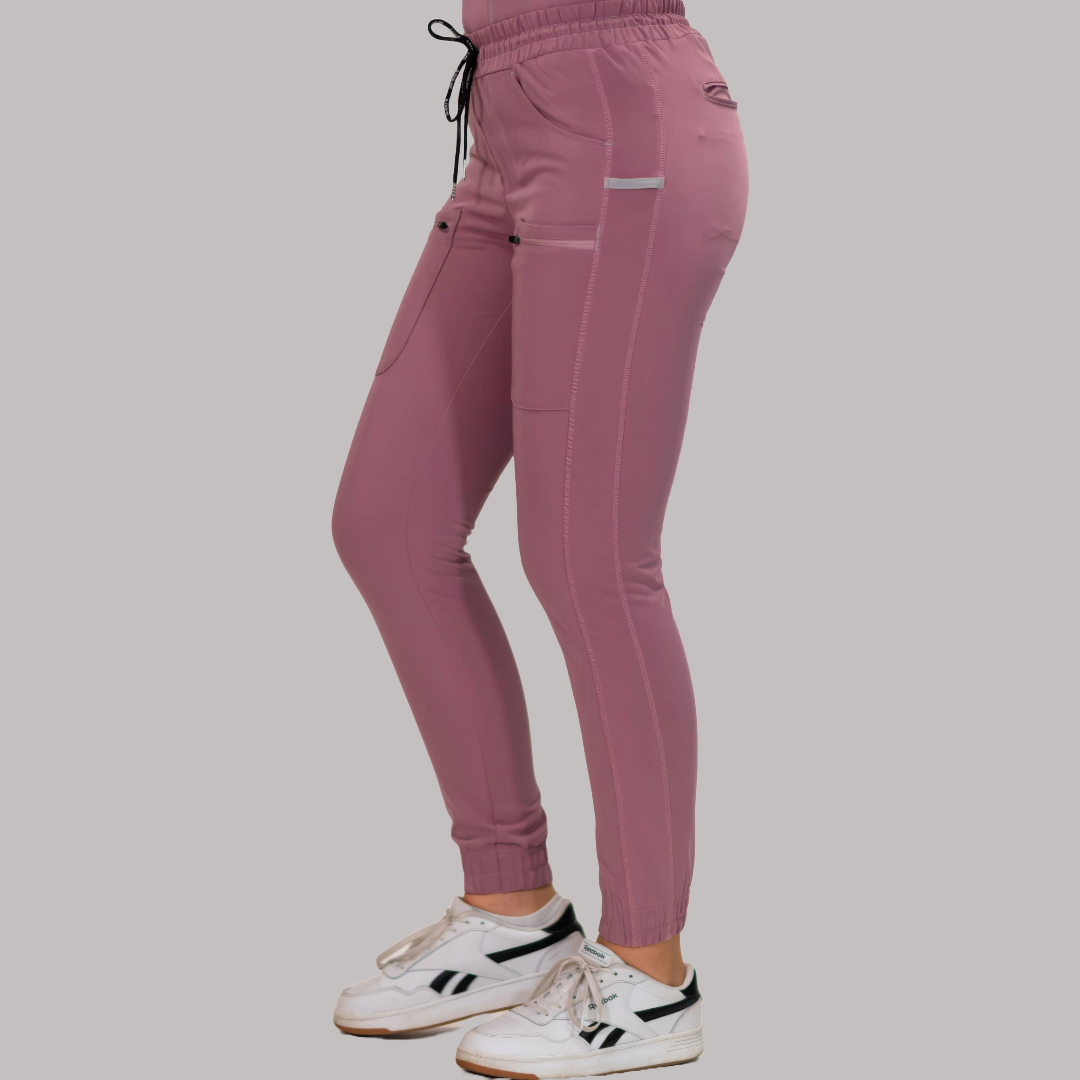 Jogger Quirúrgico Palo de Rosa Mujer, Scrubs Antifluido Est. 300