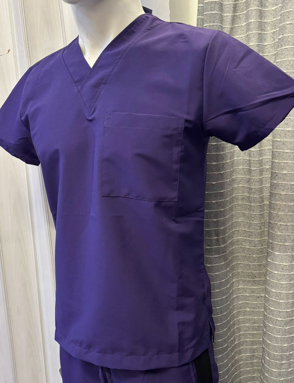 Filipina Quirúrgica 500 Unisex Basic Morado Antifluido-cloro resistente Scrubs 500 FW