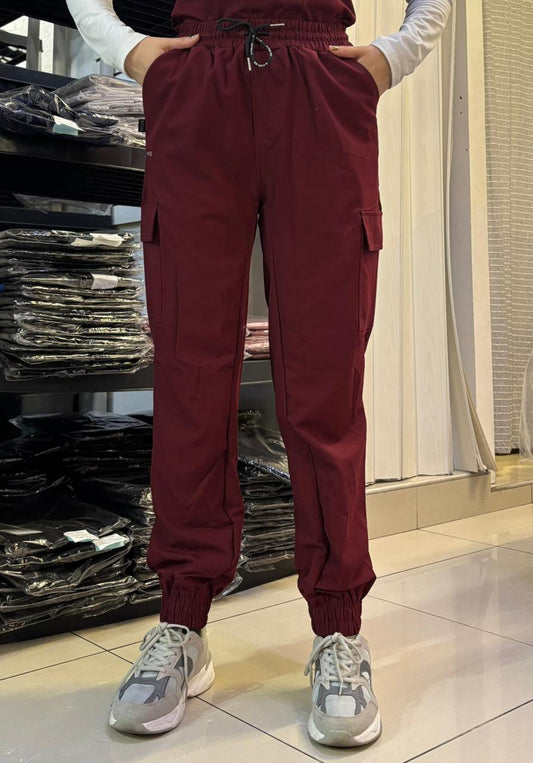 Jogger 300 Quirúrgico Vino Dama Antifluido, Scrubs