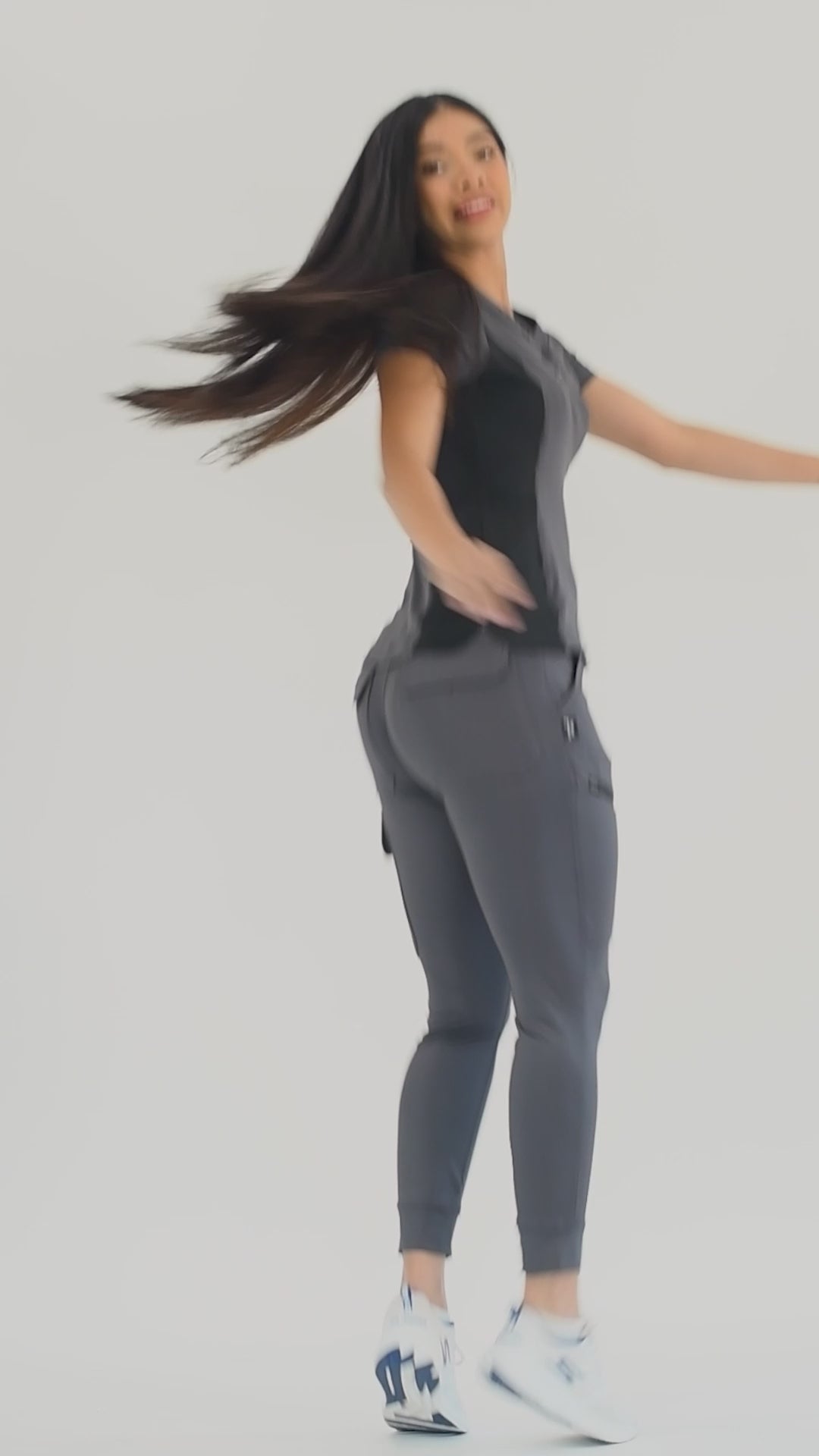 Conjunto Quirúrgico Mujer · Modelo 905 Super Stretch · Gris con Negro