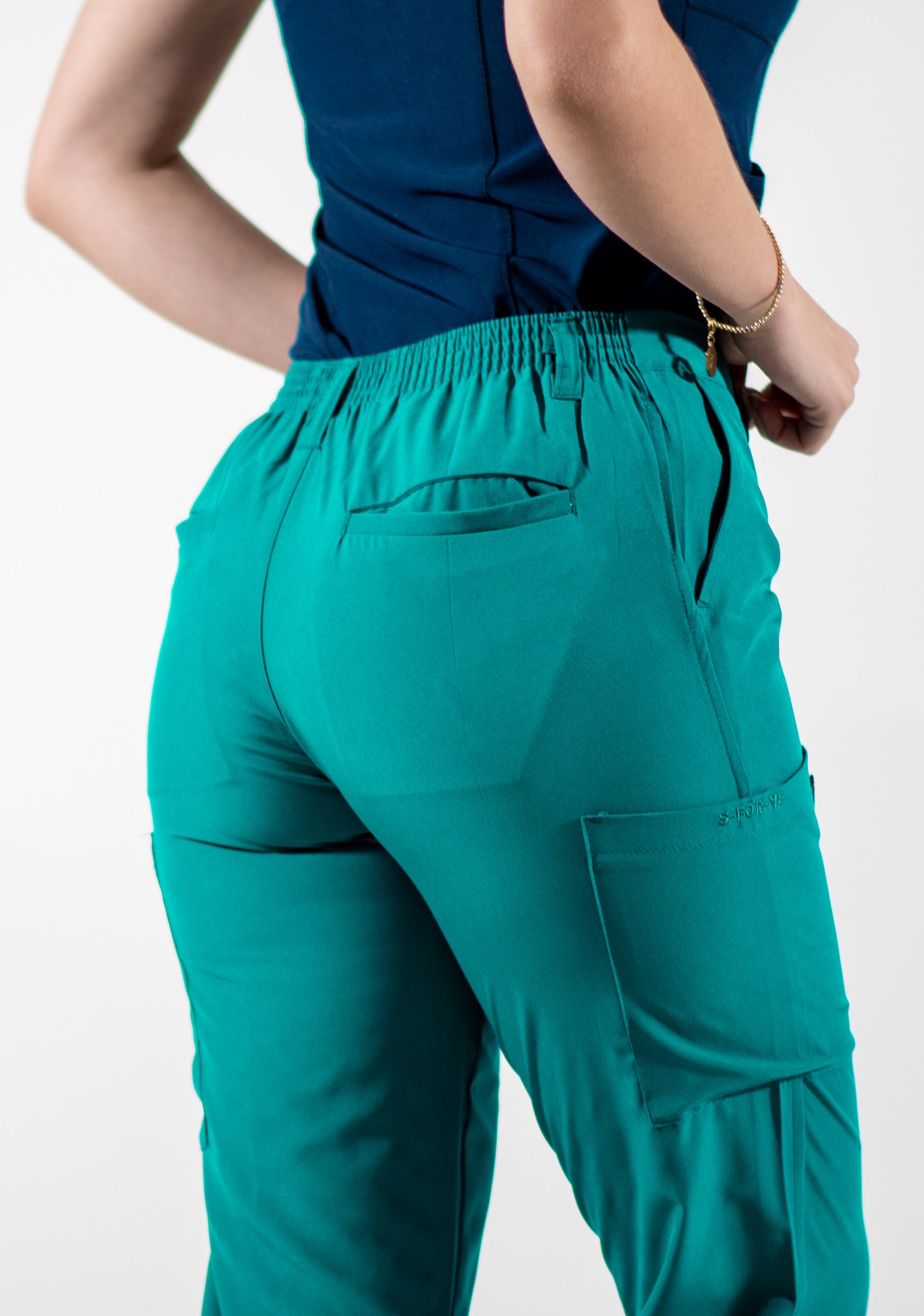 Women's pants 901 Verde Jade Four Ways